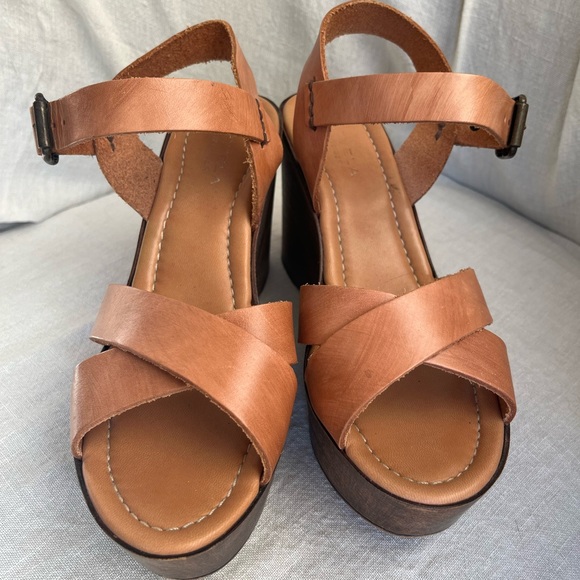 Kurt Geiger Carvella Wood & Leather Wedges - Picture 7 of 7
